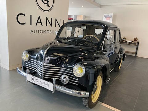 VEHICULE DE COLLECTION : RENAULT 4CV ESSENCE MANUELLE 5 PORTES 